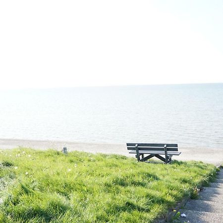 Vakantieverblijf Aan De Dijk Hippolytushoef Exterior foto