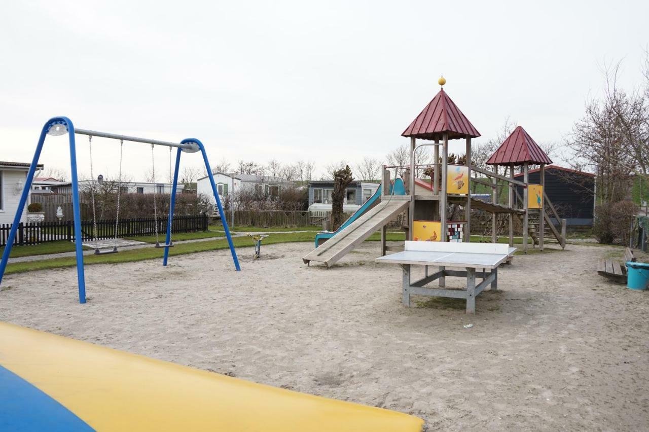 Vakantieverblijf Aan De Dijk Hippolytushoef Exterior foto