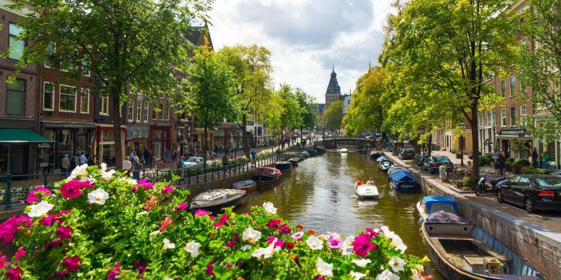 Vakantieverblijf Aan De Dijk Hippolytushoef Exterior foto